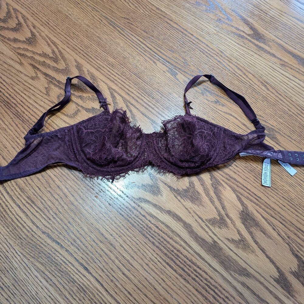 Victoria's Secret Bra, Dream Angels, Size 32D, Plum color
